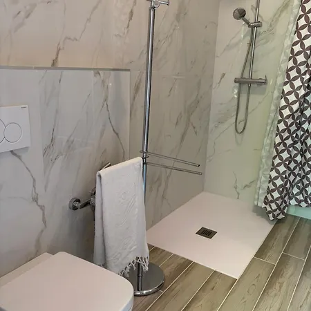 Casa Monterosa Near Stations&city Center Varese