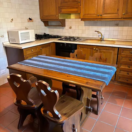 Casa Monterosa Near Stations&city Center Appartamento *